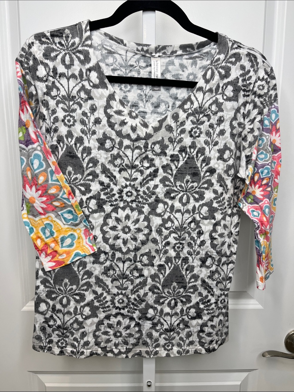 Women's Gray Floral Knit Top with Multicolor Printed Sleeves Medium